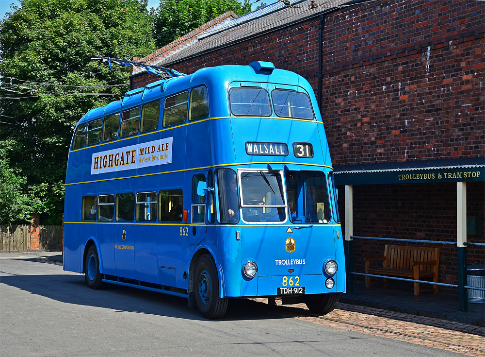 Trolleybus 862.