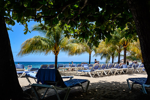 cruise beach haiti ship oasis caribbean royalcaribbean nord labadee allure caribbeancruise allureoftheseas oasisclassship