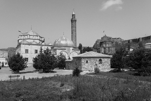 plateau mosque anatolia kars easternturkey churchoftheapostles anatolianplateau leicadlux6 dlux6 evliyacamii