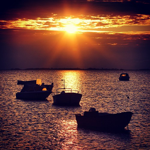 Adios Monday by Håkan Dahlström, square squareformat fav10 iphoneography instagramapp xproii uploaded:by=instagram