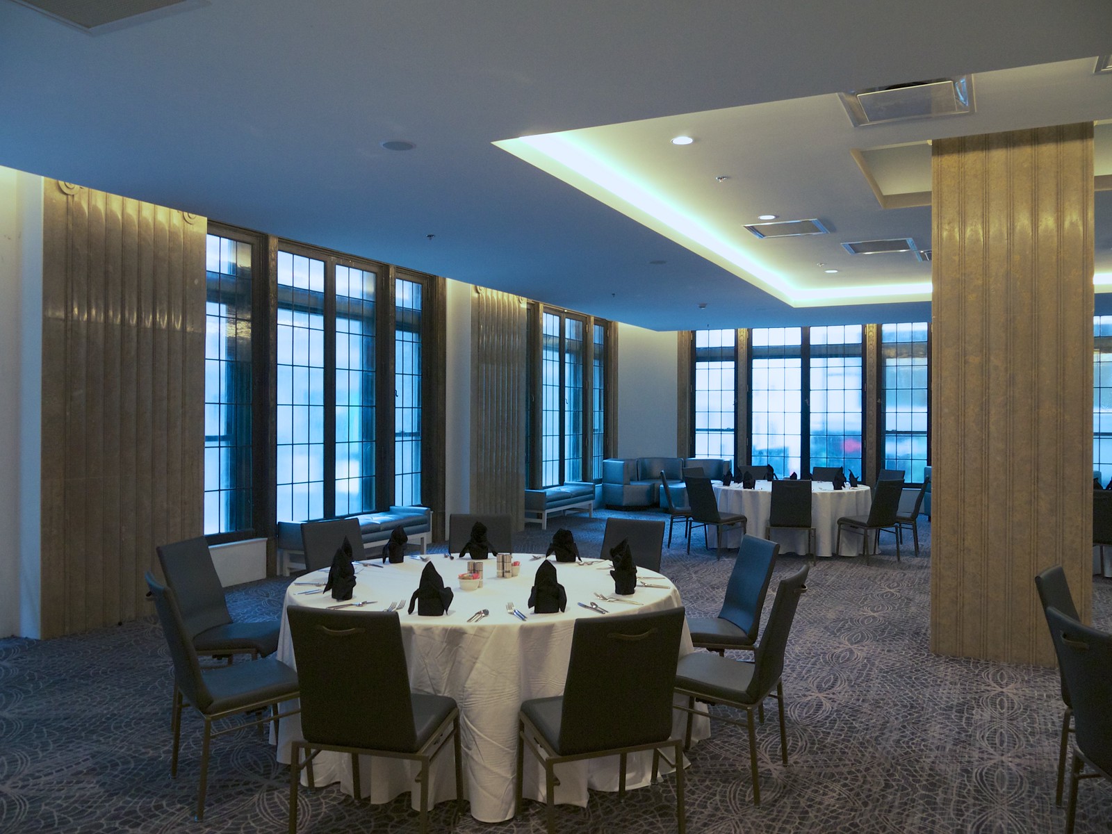 Downtown Cincinnati Renaissance Hotel