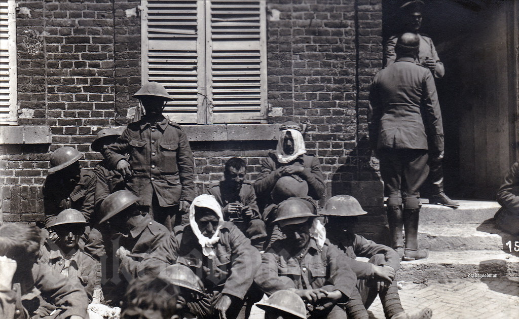 British prisoners of war captured during the Somme Campaign of 1916 (Sailly)