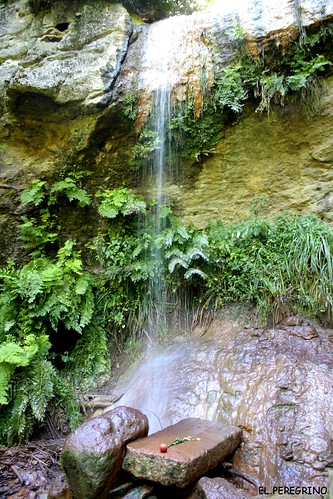 italy apple waterfall italia mela canalemonterano cascata