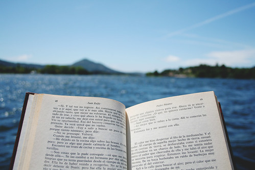 water rio reading book dock view leer libro galicia shore vistas miño orilla minho leeer