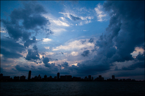 sunset sky lake chicago clouds colorful sailing cityscape dusk lakemichigan magichour bl