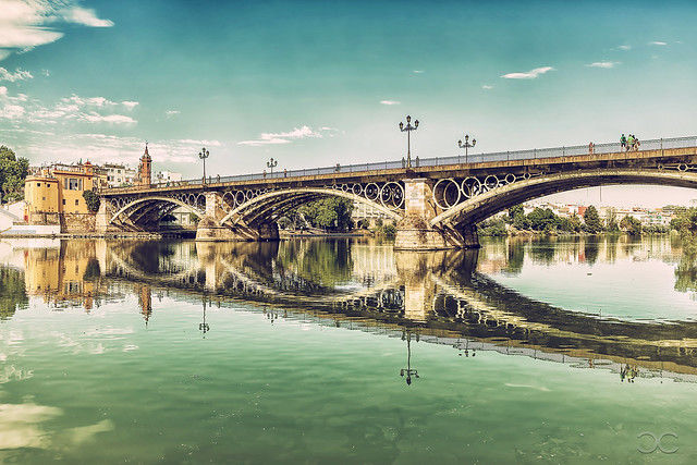 Puente de Triana Sevilla