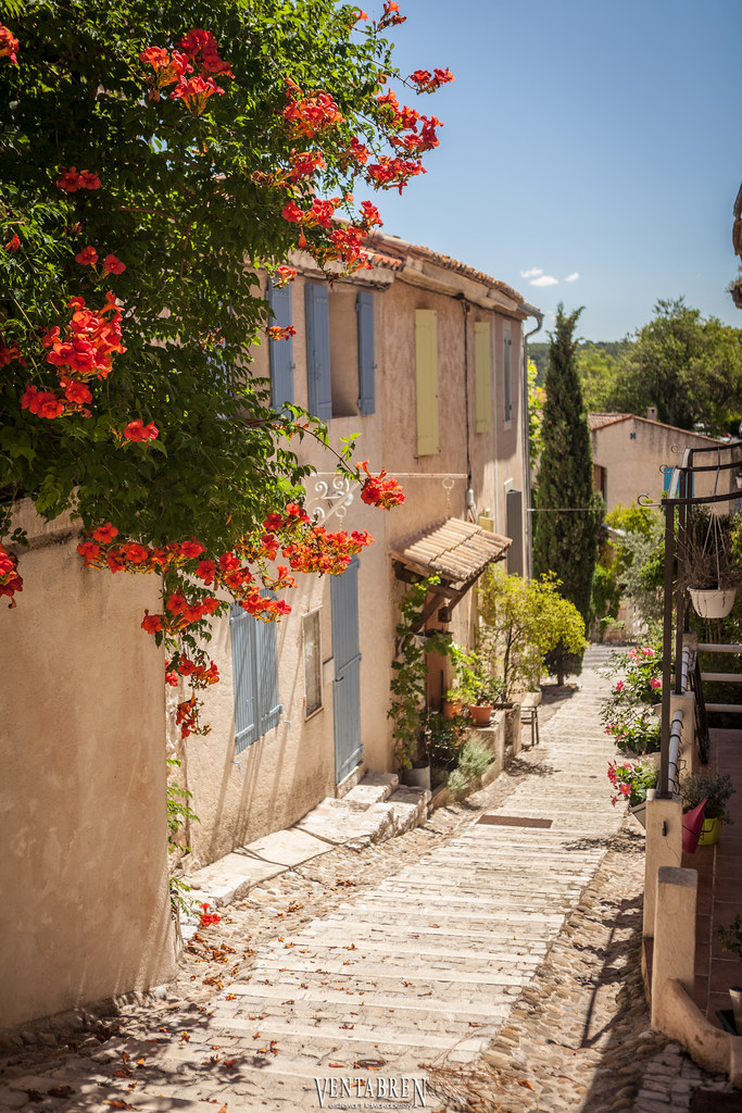 Ventabren, Bouches-du-Rhône, Provence-Alpes-Côte d'Azur, F… | Flickr