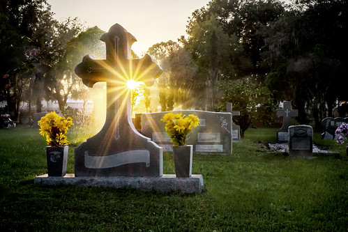 sunset cemetery grave sunrise cross headstone tombstone resurrection sunstar cycadiacemetery