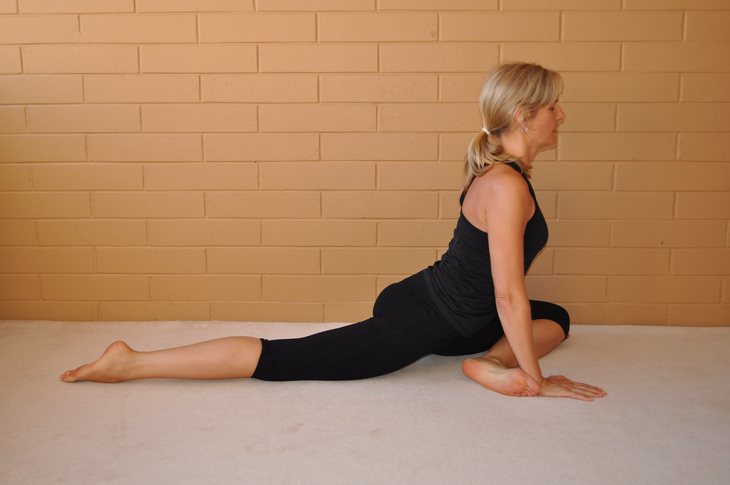 Yin Yoga: swan pose - AthensTrainers®