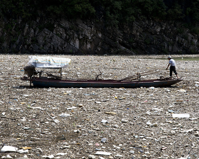 Discarded rubbish in the Shennong Stream, Yangtse, China - Utterly Disgraceful Pollution