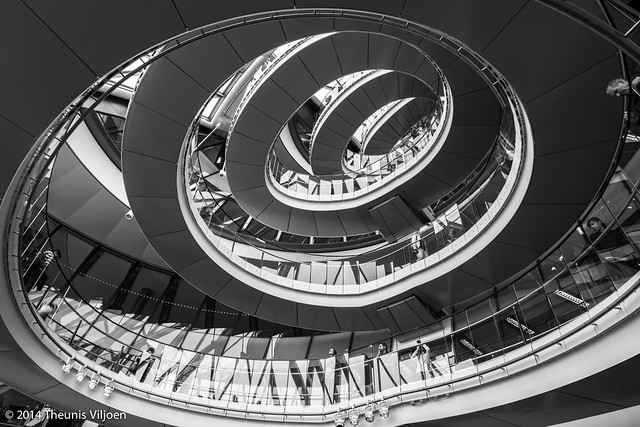 Spiral Staircase at London City Hall - I