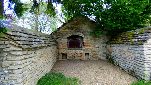 Bourgogne | Ancien four à pain à Savianges | Christel Photography | Flickr