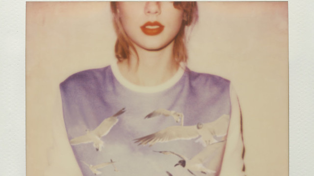 RT @verge" Taylor Swift sells more than a million copies of '1989' in a week: Taylor Swif... http://my.devel.sa/10l9aLf "#AdsDEVEL @AdsDEVEL