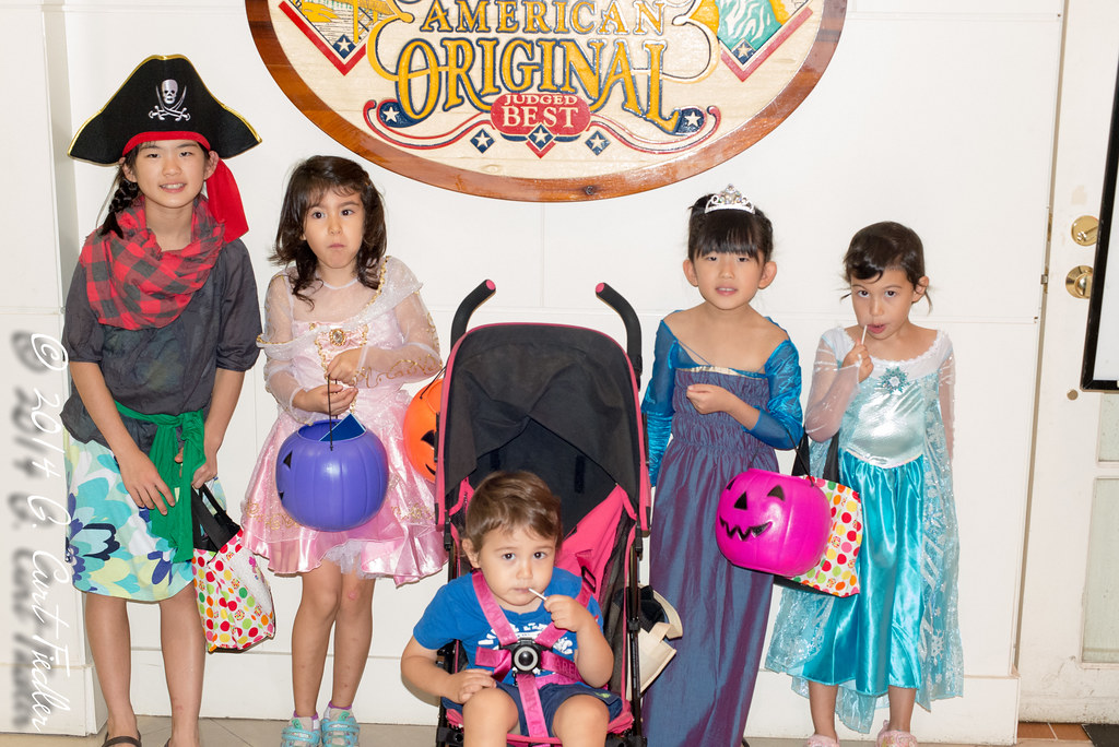 Agana Mall Halloween Gang (flash)