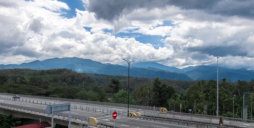 canonphotography powershots95 clouds highway northsouthplushighway sungaiperakrr scenicsnotjustlandscapes equatorialhills creativecommons ccbyncnd