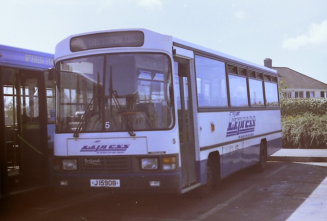 Stringers Bus 5 Jersey Bus J15908 Leyland Swift ST2R Wadham Stringer Vanguard. St ...