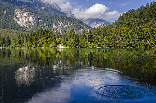 blue italy mountain lake green water reflections circle emotions trentino tovel