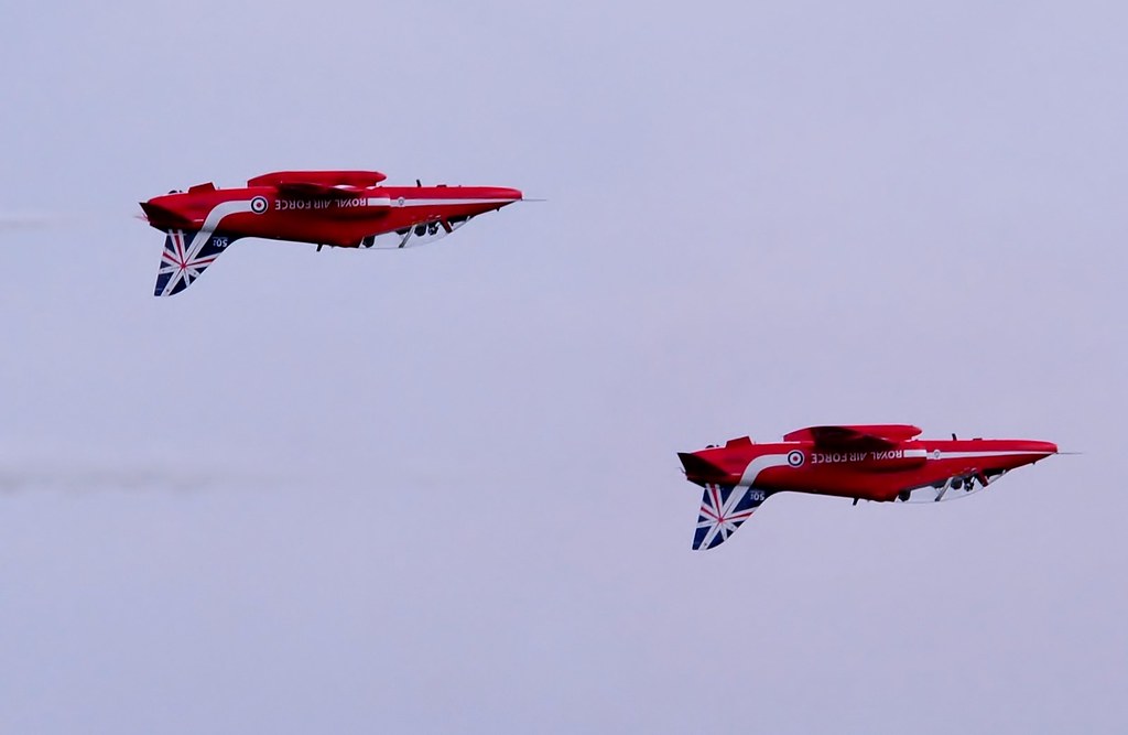 Red Arrows Inverted Red Arrows Upside Down Passing Movement | standhisround | Flickr
