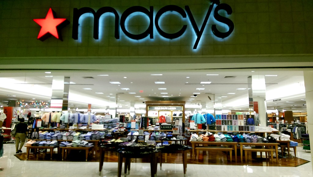 Macy's Valley View Mall Lower level mall entrance | Jarrett Cunningham ...