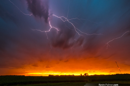 red summer sky orange storm west june yellow clouds spectacular gold golden evening illinois spring cornfield colorful vibrant stormy thunderstorm lightning gladstone severe kevinpalmer pentaxk5 samyang10mmf28