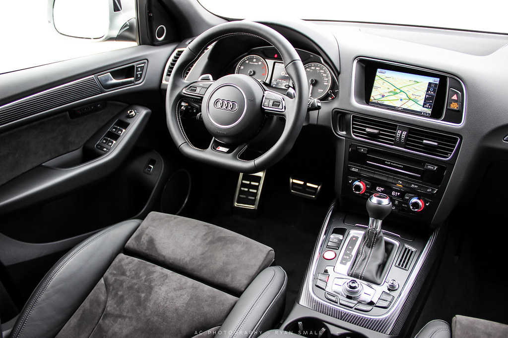 2015 Audi Sq5 Interior Photo Taken At The Vin Devers Auto