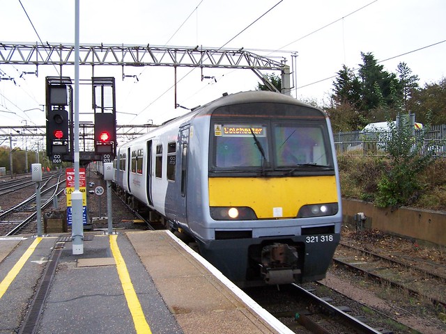 Abellio 321318 arrives at Colchester with the 2F41 1200 service from Walton-on-the-Naze 03-11-14