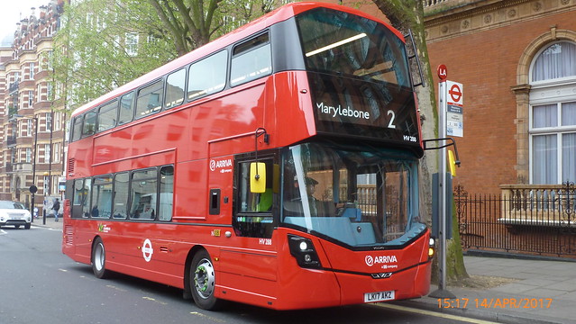 P1500657 HV288 LK17 AKZ at Marylebone Station Melcombe Place Marylebone London