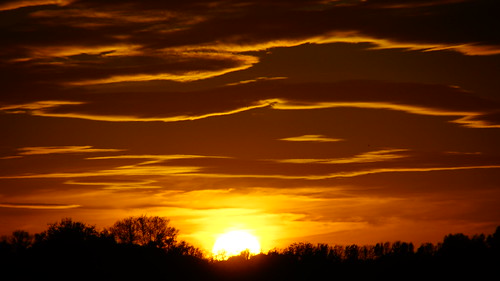 sunset sky cloud sun holland nature netherlands colors dutch clouds landscape licht zonsondergang cloudy sony nederland natuur wolken sigma lucht zon landschap wolk gelderland brakel wolkenlucht weatherphotography sigma18250mm
