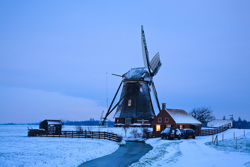 morning winter snow netherlands windmill car frozen polder zuidholland zh groenehart inhabited rijpwetering grondzeiler