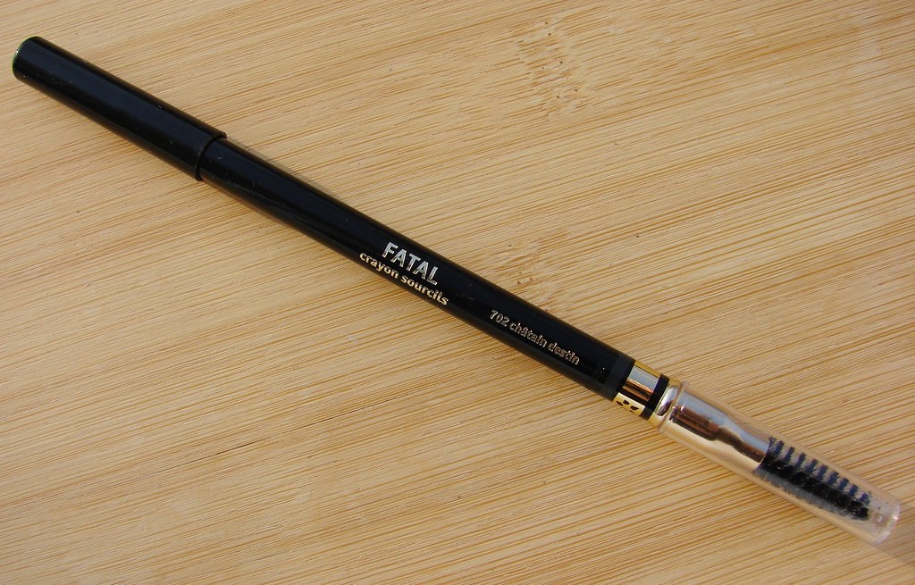 Карандаш лэтуаль. Карандаш лэтуаль Fatal 902. Eyebrow Pencil 82601 карандаш для бровей. Карандаш для бровей летуаль. Карандаш для бровей арт визаж.