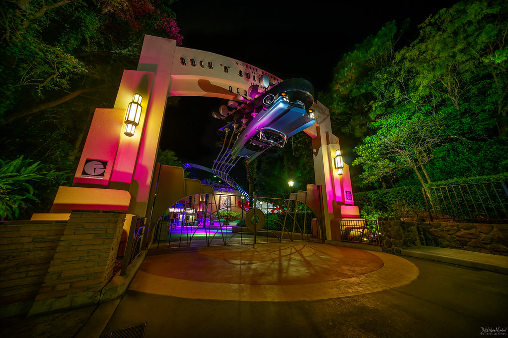 Disney's Hollywood Studios - Rockin Roller Coaster | Flickr