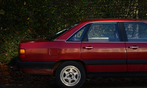 Audi 100, Baujahr 1987. Low Key. | mit Anhängerkupplung ...