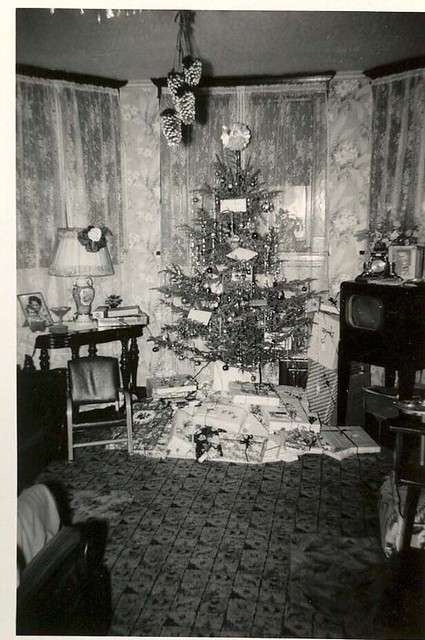 Aunt Cary's Christmas Tree