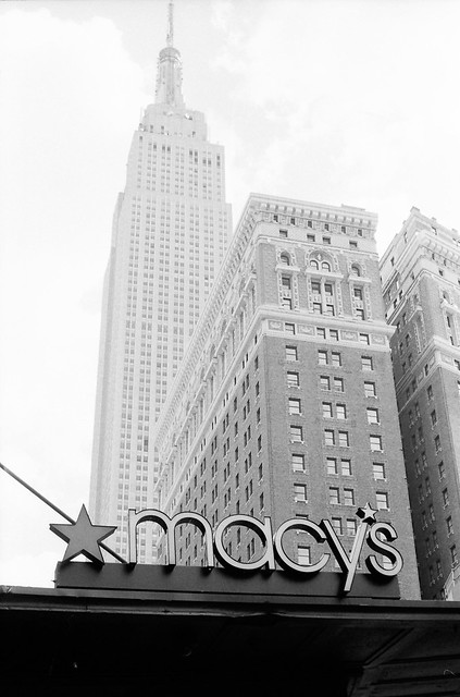 Macy's/Empire State Building