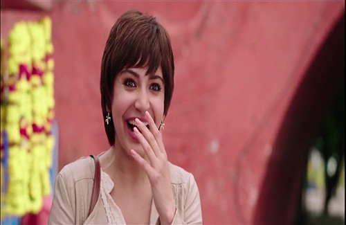 New Smile Face Look of Actress Anushka Sharma with Baby Cu… | Flickr