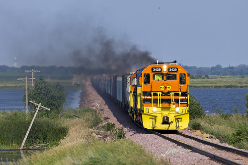 railroad train emd sd402 emdsd402 lakeprestonsd lakepreston rapidcitypierreeastern rcpe3422 rcpe3429 mhutr rcpe6429