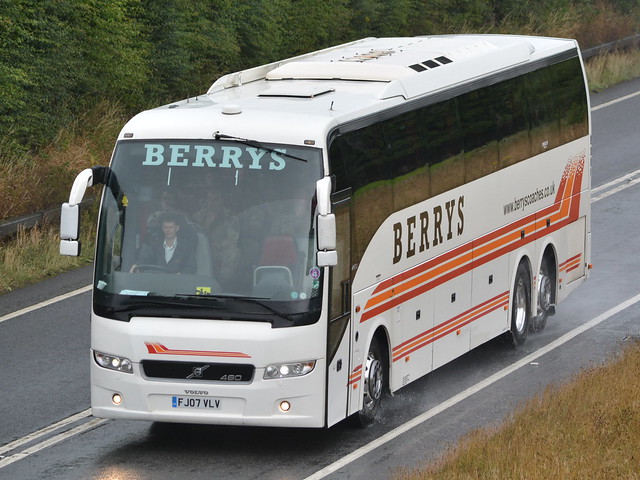 Berrys Coaches, Norton Fitzwarren (FJ07 VLV)