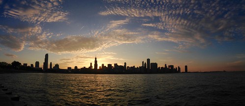 sunset chicago skyline