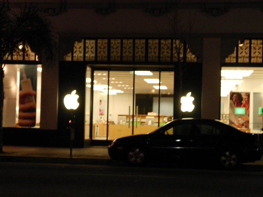 Apple Store in Pasadena