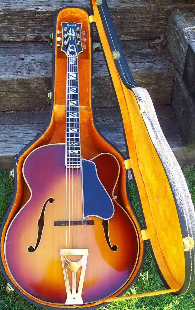 1963 Gibson Super 400C in case | Only three made that year w… | Flickr