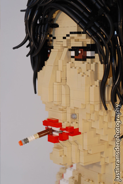 LEGO Amy Winehouse (Close-up)
