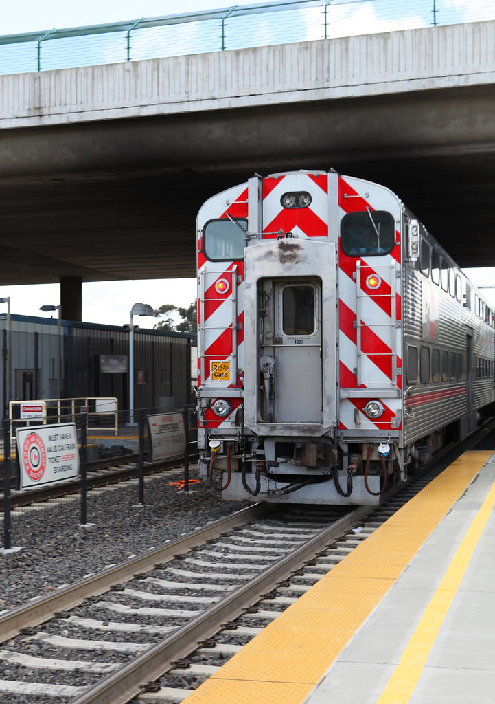 Caltrain Cab Car | Caltrain Cab Car pulling out of Millbrae,… | Kevin ...