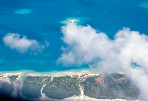 sea beach flying honeymoon natural events places sites activities atoll oceania frenchpolynesia fakarava tuamotusislands