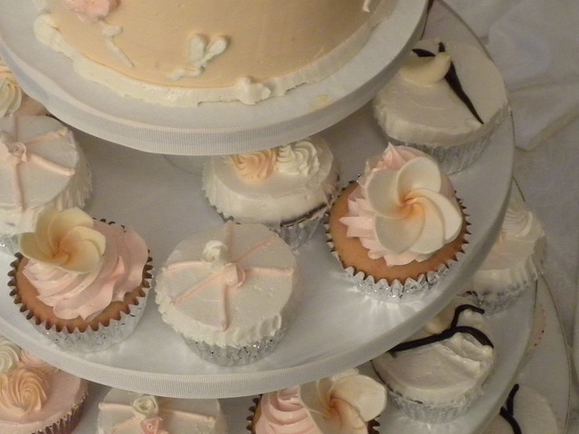 Wedding Cupcakes Carolina & Cakes & Confections Wilmington, NC