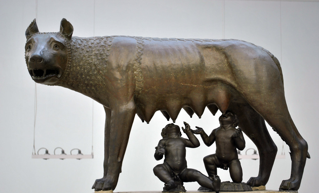 Lupa Capitolina | La scultura che rappresenta la Lupa Capito… | Flickr