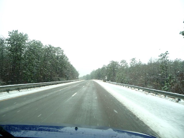 I-65 in Snow around Atmore, AL
