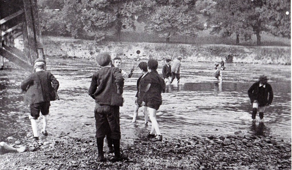 River Ribble, Preston | Boys playing in the shallows below t… | Flickr