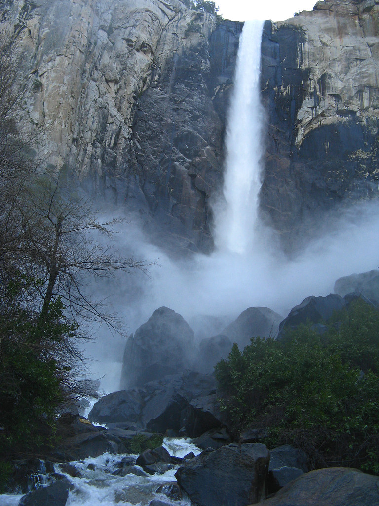 Bridal Veil Falls Yosemite National Park, California (CA)… Flickr