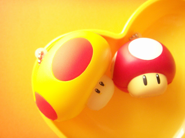 Puffy Kinoko Mushroom Keychain Super Mario Characters Japan