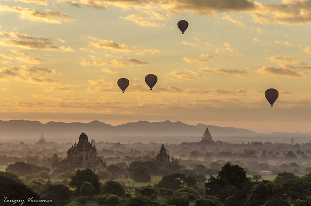 Sunrise in Bagan - Myanmar